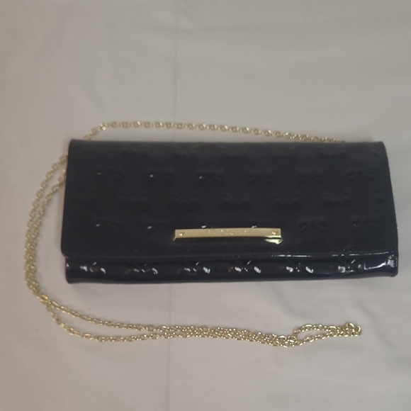 Betsey Johnson Shiny Bow Patterned Clutch/Shoulder Gold Tone Chain Detachable - Picture 1 of 12